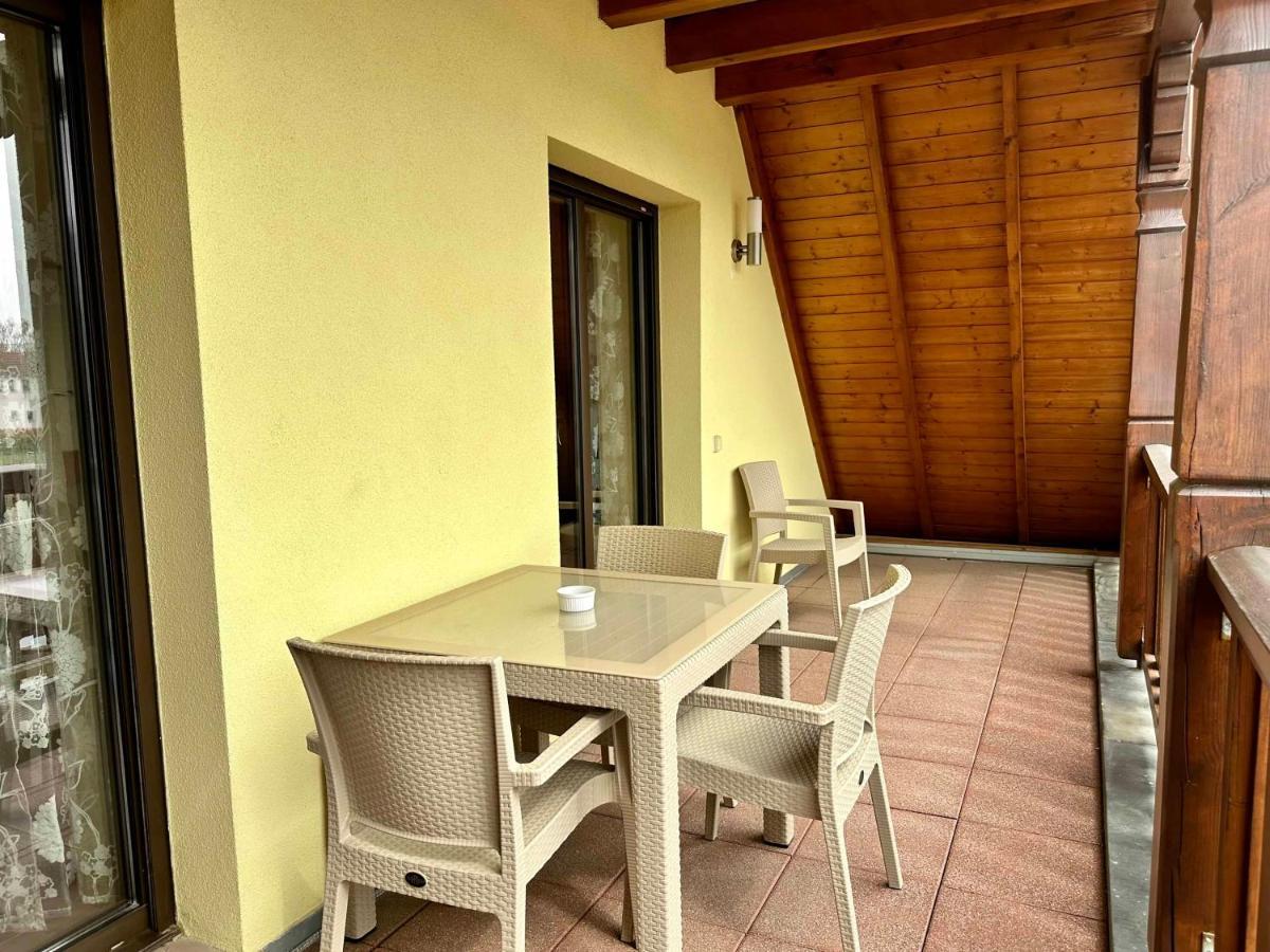 Les Chambres Du Vignoble Ammerschwihr Exteriör bild